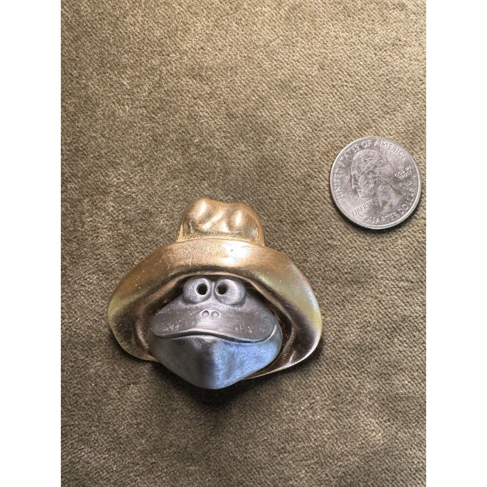 Vintage Frog in Hat Brooch Pin Gold & Silver Tone - Picture 2 of 4